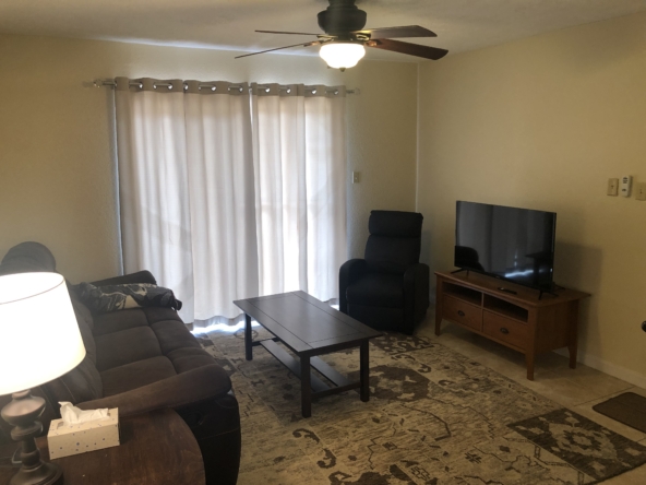 904 University Oaks Blvd. Apt81 College Station, TX 77840
